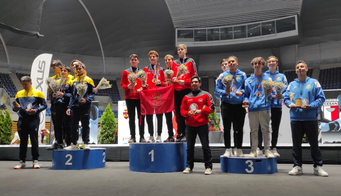 El Club Navarro de Esgrima se proclama campeón de España en categoría cadete